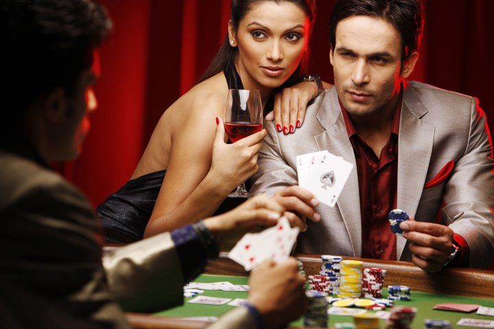 gbo77 live-dealer studio with professional equipment, HD cameras, and multilingual dealer team
